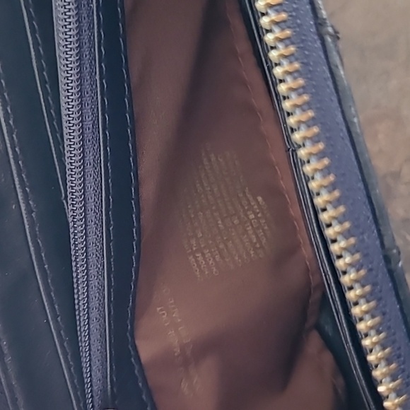 MATT BY MATT & NAT Vegan Classic Long Wallet, Navy, Gold Tone Zipper Closure - Picture 5 of 9